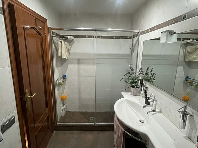 Gemini Generated Image bqcwxrbqcwxrbqcw