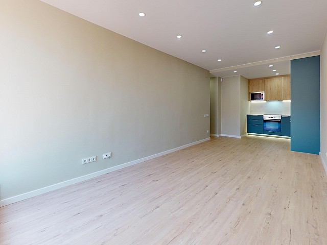 ÁTICO REFORMADO EN VENTA EN PLENO EIXAMPLE DE BARCELONA.