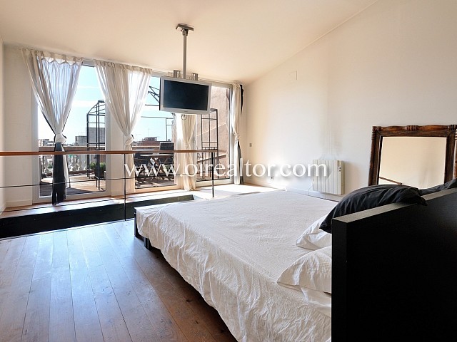 Maravillosa finca señorial en venta en una de las mejores calles de Badalona