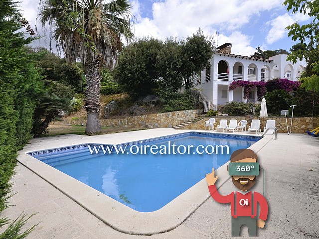 Preciosa casa con vistas al mar y piscina en Sant Vicenç de Montalt