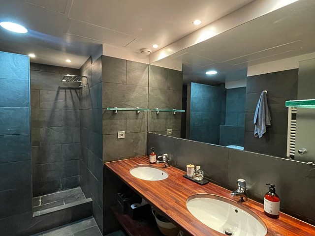 WhatsApp Image 2025 10 21 at 09.16.42