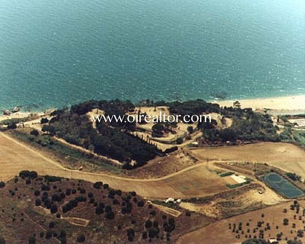 Espectacular finca en venta en primera línea de Sant Pol de Mar, Maresme