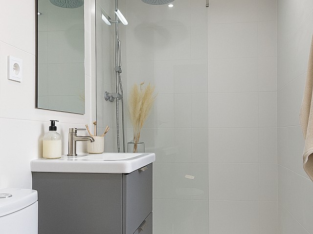 b242b975 dd2f 4680 9e7a 7960b911f3e5