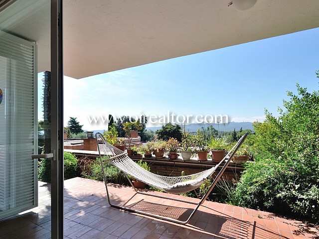 Preciosa Casa Unifamiliar de 420 m2 con parcela de 612 m2