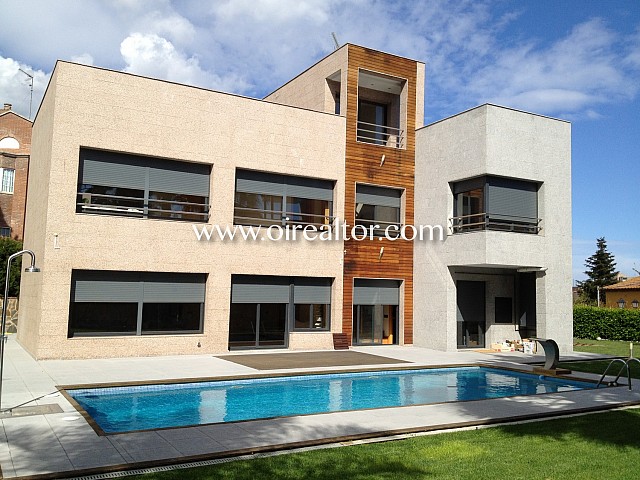 Lujoso y moderno chalet en frente al Port Balís, Sant Vicenç de Montalt