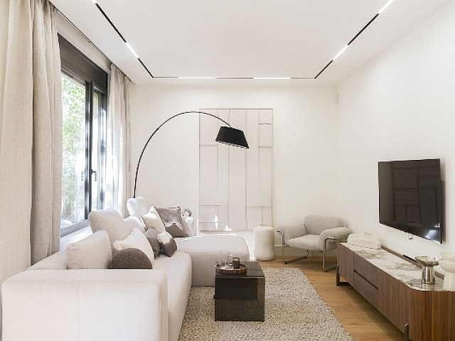 Elegance and Comfort in the Heart of Eixample Dreta – Luxury Refurbished Apartment in Barcelona
