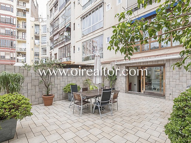 A vendre superbe appartement avec terrasse dans l'Eixample