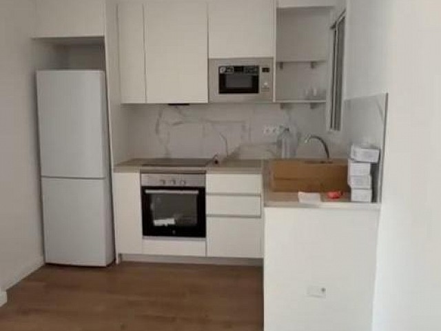 - Piso reformado, luminoso y tranquilo con 3 habitaciones 