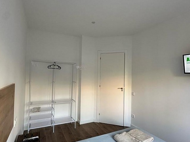 - Piso reformado, luminoso y tranquilo con 3 habitaciones 