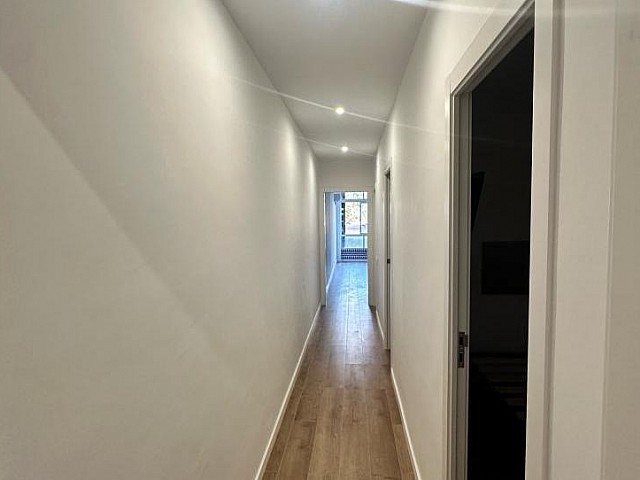 - Piso reformado, luminoso y tranquilo con 3 habitaciones 