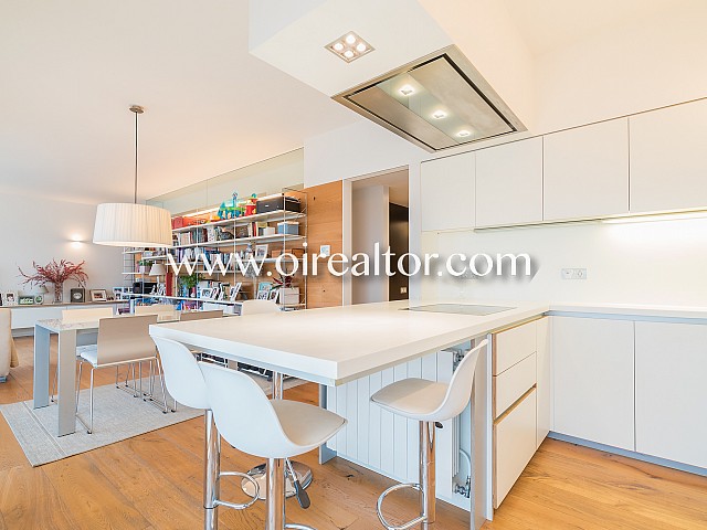 Exclusive refurbished apartment for sale in the Quadrat d'Or, Barcelona