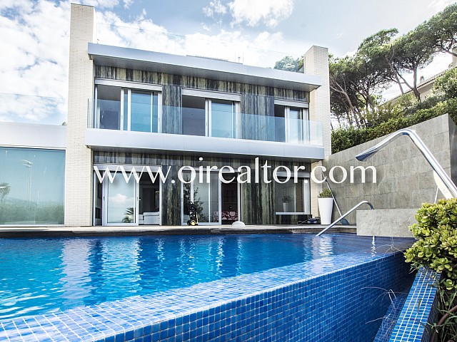 Espectacular chalet en venta en la playa de Fenals (Lloret de Mar)