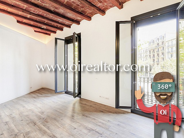 Amazing corner apartment in Eixample Esquerre, Barcelona