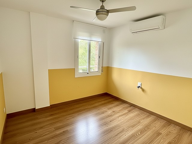 MODERNO CHALET CON VISTA PANORÁMICA AL MAR Y LA MONTAÑA
495.000 €

, Pineda de Mar