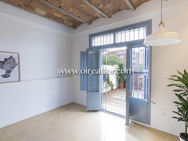 Espectacular entresuelo con terraza privada en el Raval, Barcelona