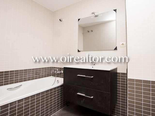Estupendo apartamento en la tercera planta de obra nueva en Lloret de Mar, Girona