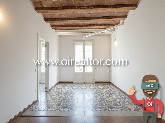 Acogedor piso alto y soleado con balcones a sur en Poble Sec, Barcelona