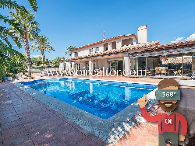 Hervorragender Luxusgrundbesitz zum Verkauf in Can Pei, SItges