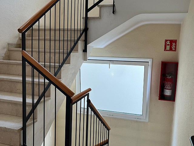 Piso luminoso con terraza y parking en Buenaventura Muñoz