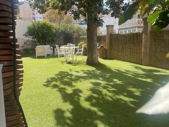 Piso en Guinardó, con gran jardín privado en Barcelona