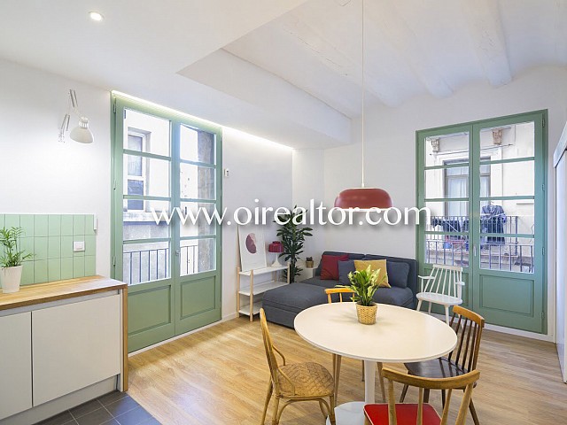 Apartment for sale completely renovated and equipped in the Raval, Barcelona