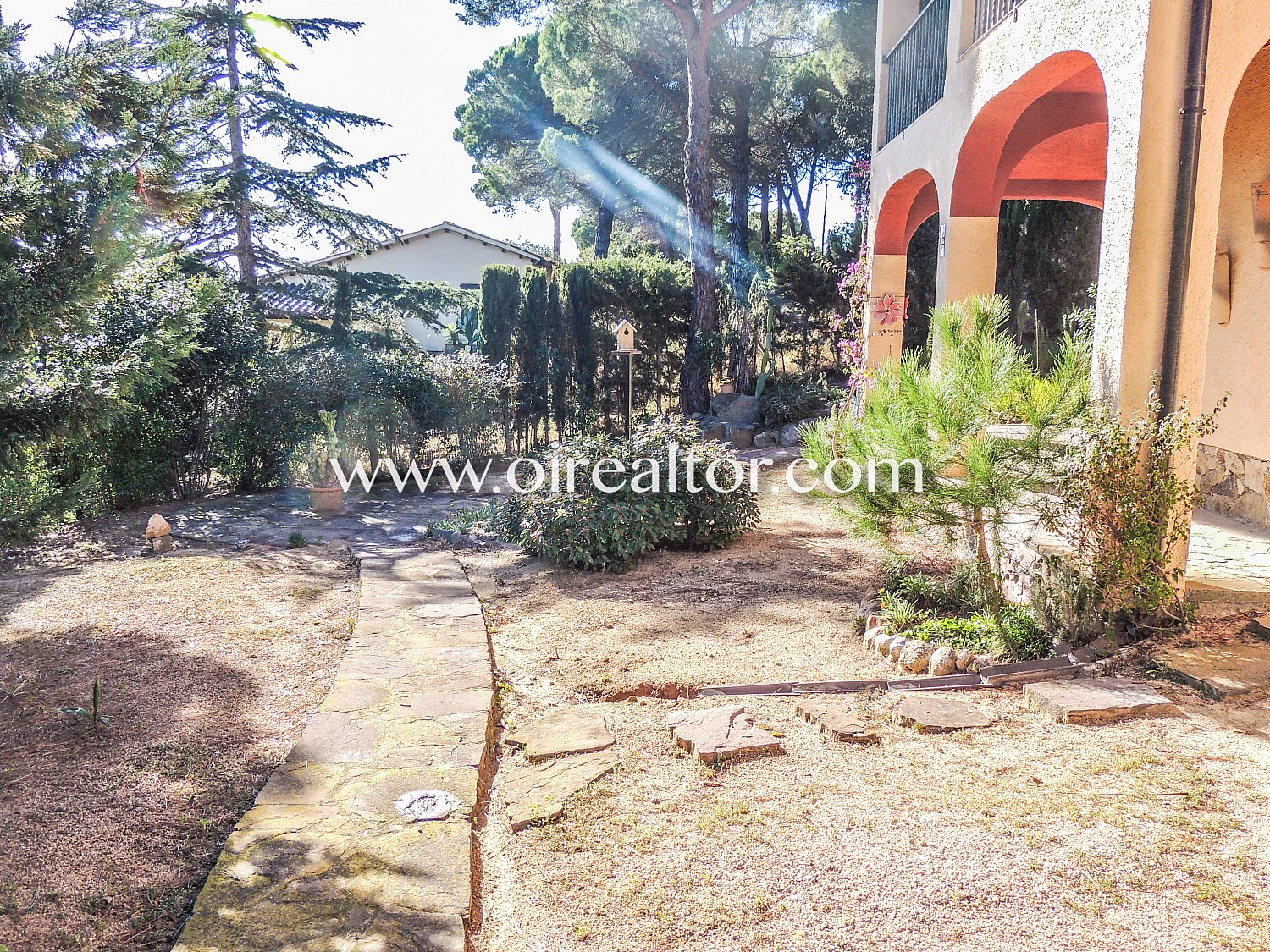 Продается очаровательный деревенский дом в урбанизации La Riviera, Lloret de Mar