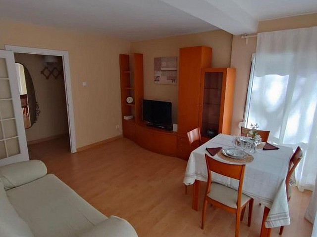 Volledig gerenoveerd appartement te koop naast de Fira in La Marina del Port, Barcelona