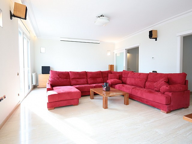 Piso en venta con vistas panorámicas a Barcelona 