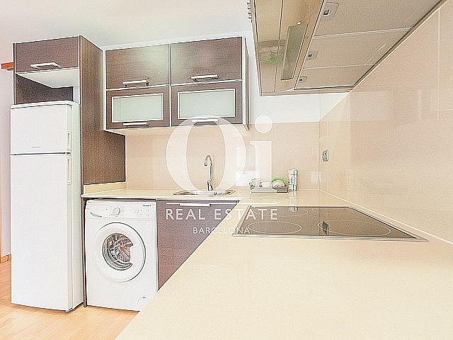 sensacional cocina equipada y americana en lujoso piso en alquiler situado en el raval barcelona (3)