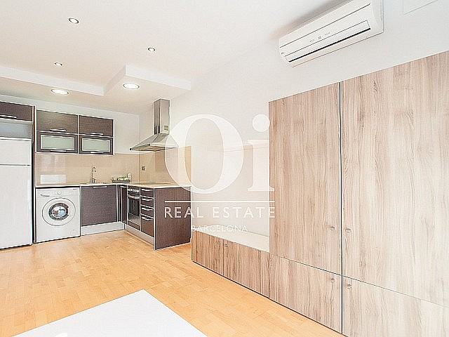 sensacional cocina equipada y americana en lujoso piso en alquiler situado en el raval barcelona