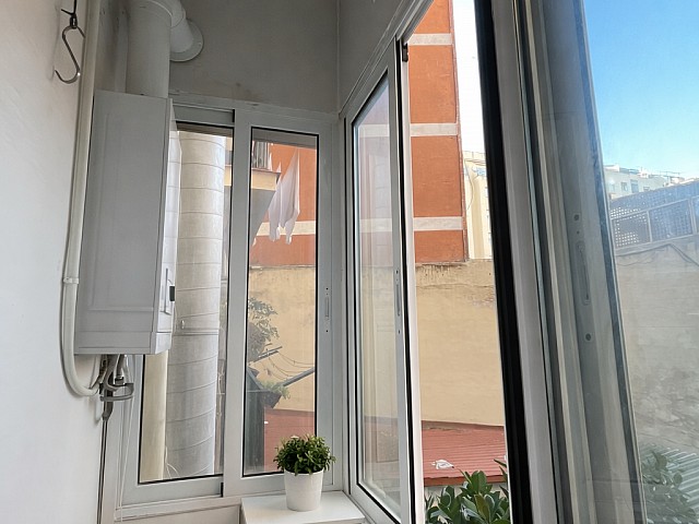 9356340D DEC5 4AFA A386 B80EA8221283