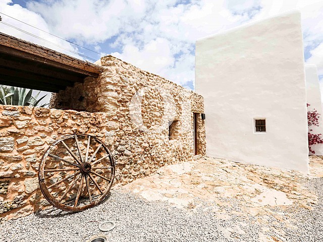 Vistas de casa en alquiler vacacional en zona Puig d'en Valls, Ibiza
