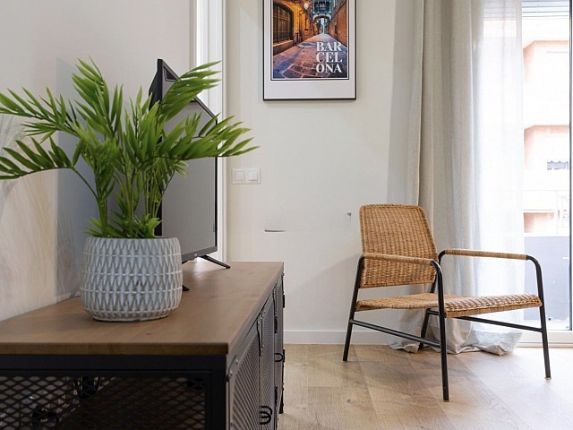 Piso en venta Sagrada Familia reformado y amueblado