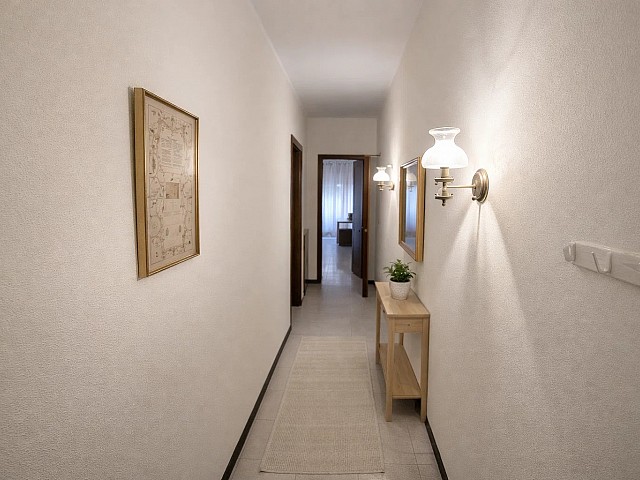 Appartement avec potentiel de rénovation en Zona Franca – Barcelone