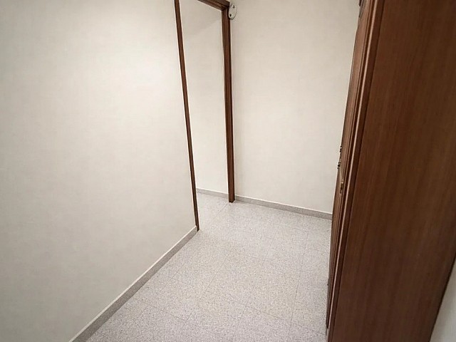 Piso con Potencial para Reformar en Zona Franca – Barcelona