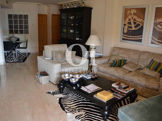 Sala de estar de piso en venta en zona de Rocallisa, Ibiza 