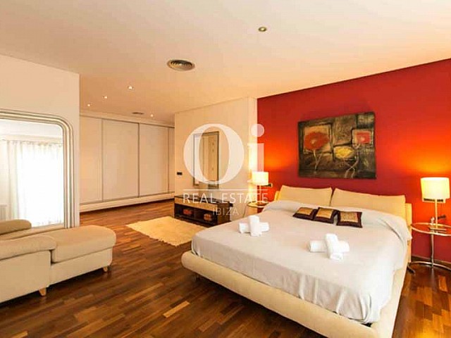 Dormitorio de villa de lujo en alquiler en Ibiza