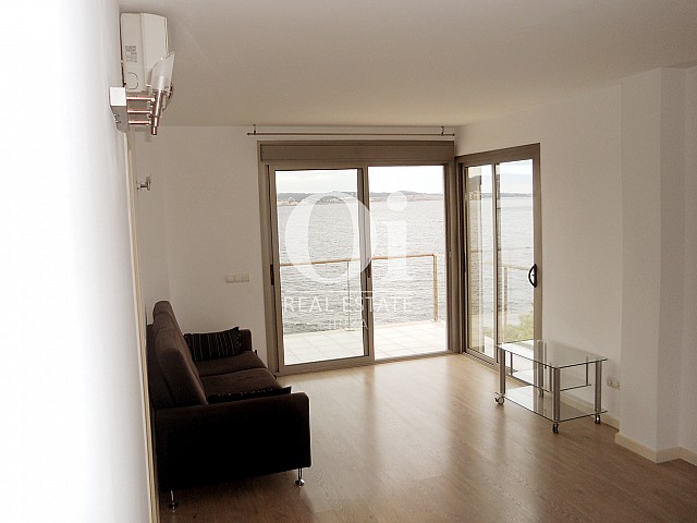 Sala de estar de piso en venta en Cala Gració, zona de Sant Antoni, Ibiza 