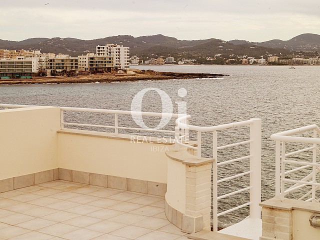 Vistas a la costa desde piso en venta en Cala Gració, zona de Sant Antoni, Ibiza 