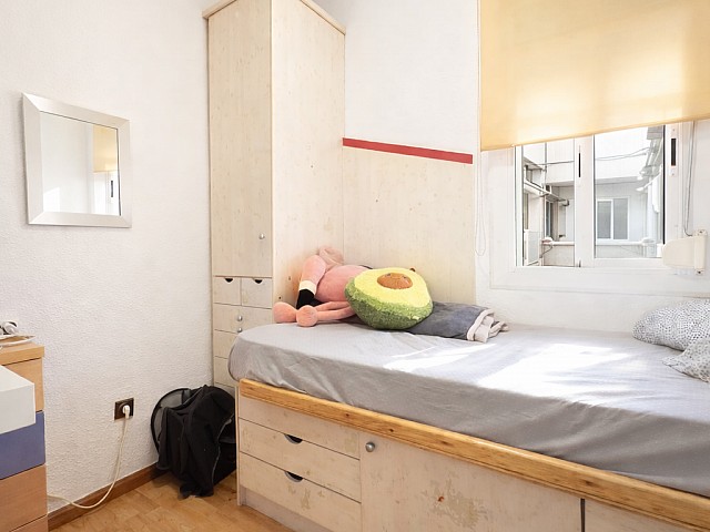 Poble-sec | Свет, расположение и потенциал рядом с театром Аполо