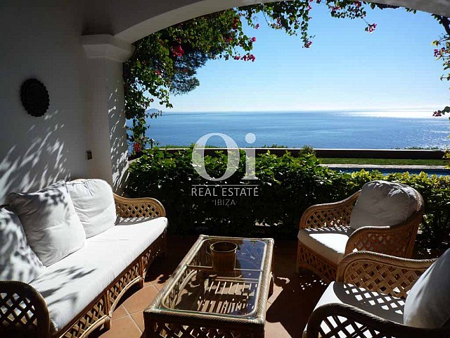 Comedor de verano de magnifica villa en alquiler en Es Cubells, Ibiza
