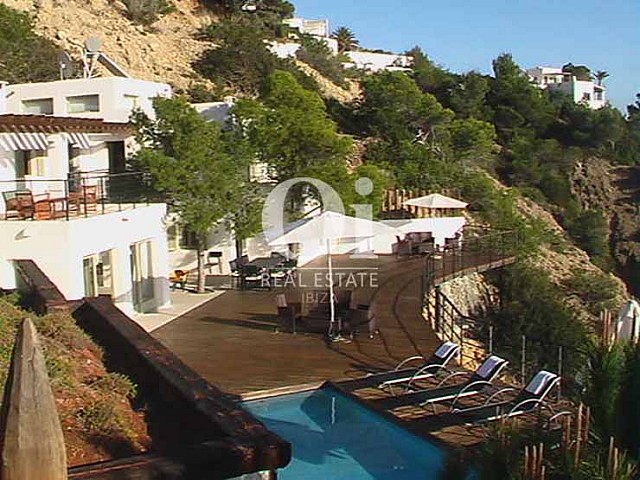 Blick auf die Terrasse vom Haus zur Miete in Es Cubells, Ibiza