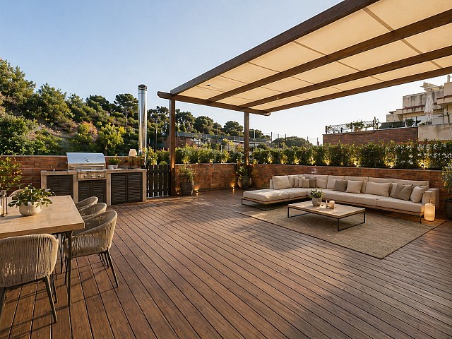 Exclusivo ático en dos niveles más terraza privada con vistas privilegiadas junto al Turó del Putxet – Barcelona