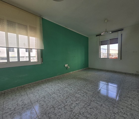 Piso en venta en La Verneda i la Pau