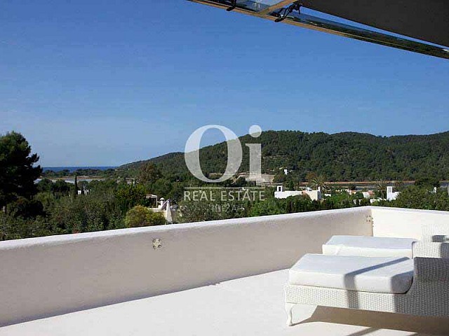 Fantastic views from this ideal house for rent in  Les Salines, Barcelona 