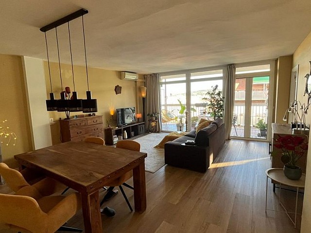 Piso en venta en Travessera de Les Corts