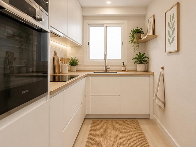 Piso en venta con terraza y vistas en Sant Antoni, Barcelona