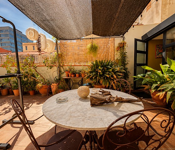 Un oasis secreto en el corazón de Poblenou al lado del mar