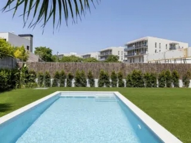 Exclusiva villa de obra nueva en La Plana, Sitges | Piscina privada, jardín y 4 plazas de garaje