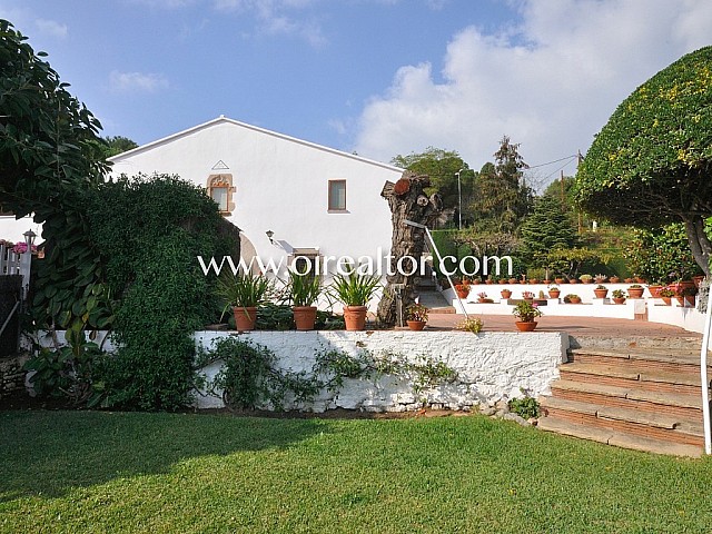 Country house for sale in the center of Premià de Dalt, Maresme